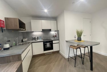 1 bed studio, The Oaks, Westwood heath, Warwick, CV48JB - Image 5